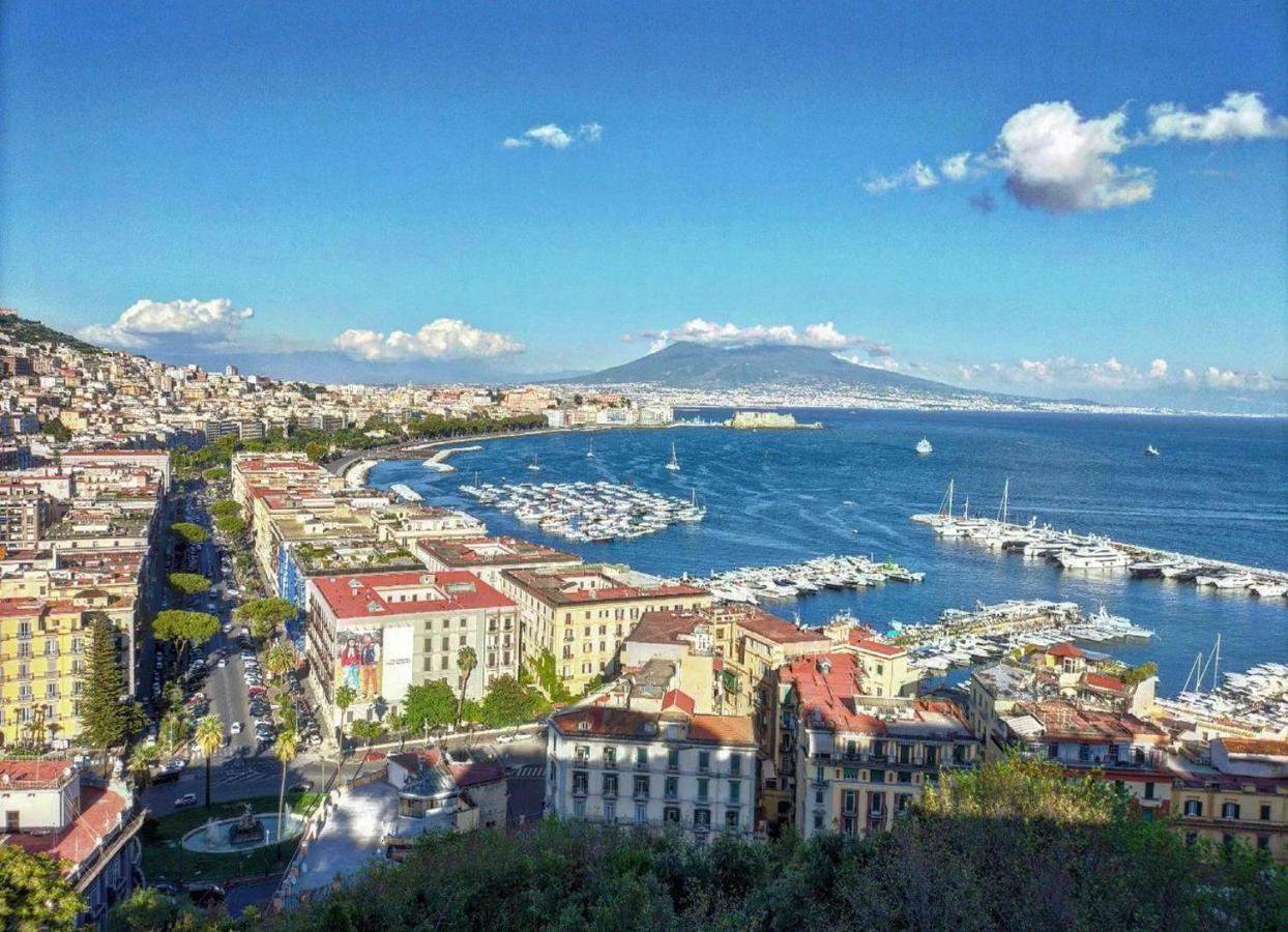Napoli Flower'S Bed & Breakfast Bagian luar foto