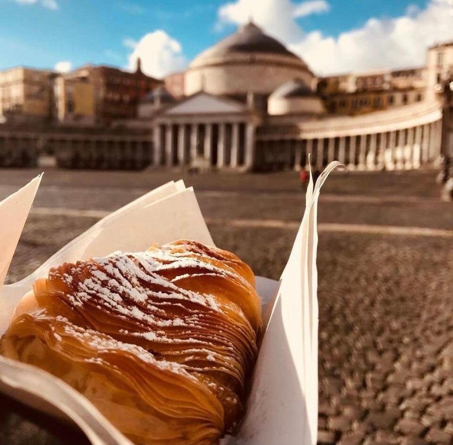 Napoli Flower'S Bed & Breakfast Bagian luar foto